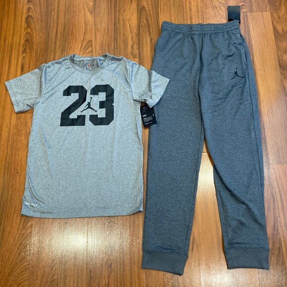 Nike Air Jordan Youth Set Boy's T-Shirt PANTS Tracksuit 2pc Size XL ( 18 ) New